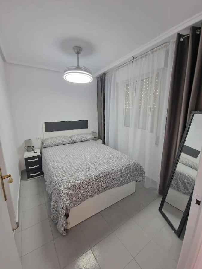 Almudena Apartments Torrevieja Extérieur photo